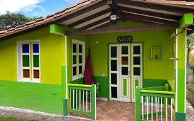 Cabañas y Flores